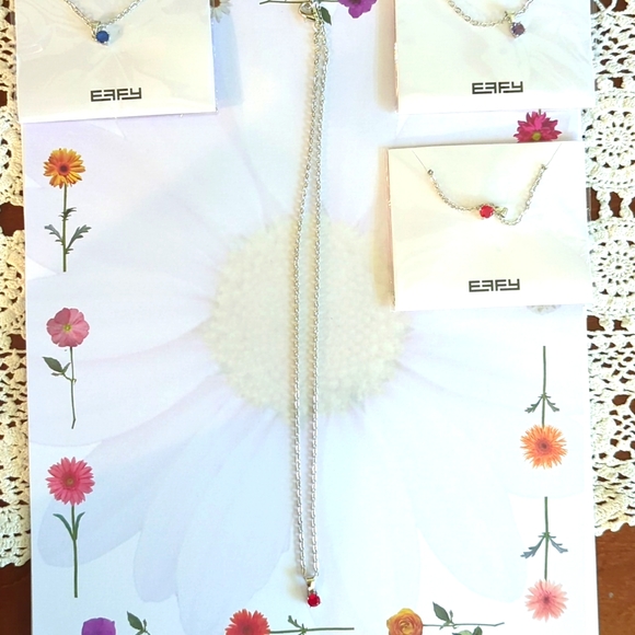 Royal Caribbean Set of 3 Crystals on 18" Pendants. Red, Blue, Purple. Nwot. - Picture 5 of 5